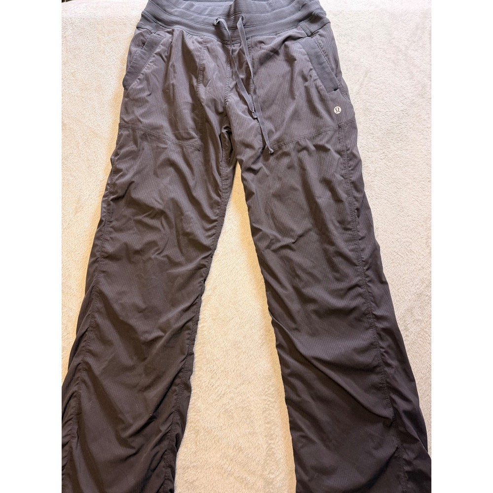 Lululemon Black Studio Women's 4 Pull on Dance Pants 29" Inseam